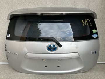 Крышка багажника TOYOTA PRIUS C/AQUA 11-14