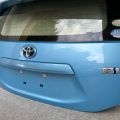 67005-52D20 | Крышка багажника TOYOTA PRIUS C/AQUA 11-14 - Превью 5