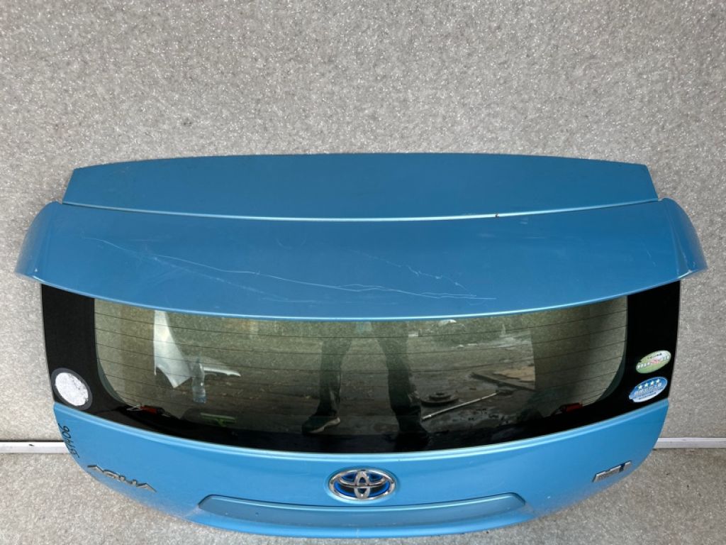 67005-52D20 | Крышка багажника TOYOTA PRIUS C/AQUA 11-14 - Фото 6