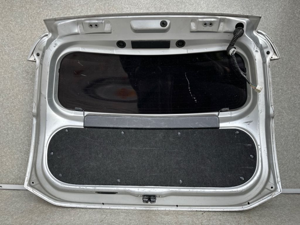 67005-52D00 | Крышка багажника TOYOTA PRIUS C/AQUA 11-14 - Фото 8
