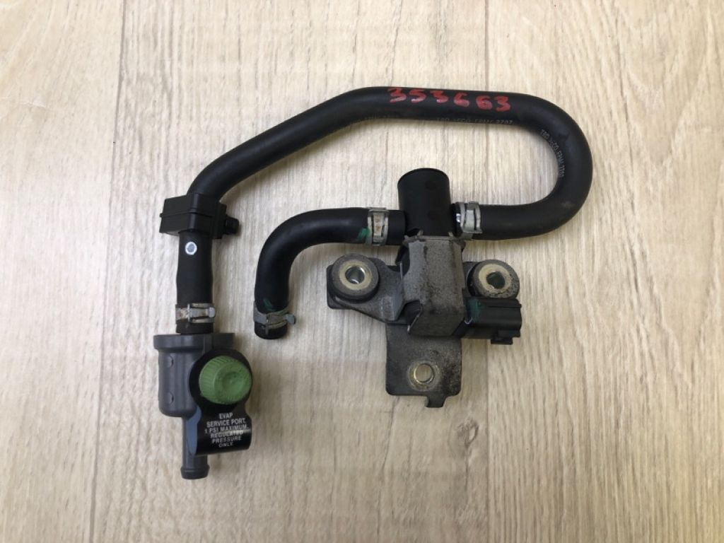 14930-JA10A | Клапан електромагнітний (вакуумний) NISSAN PATHFINDER R52 12-21