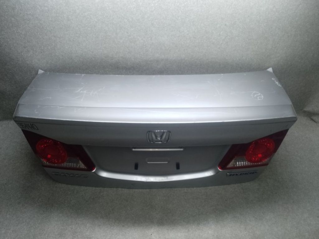 68500-SNK-G00ZZ | Кришка багажника HONDA CIVIC 4D 06-11 - Фото 2