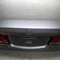 68500-SNB-G00ZZ | Крышка багажника HONDA CIVIC 4D 06-11 - Превью 2