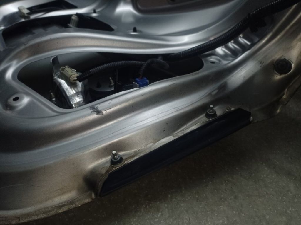 68500-SNB-G00ZZ | Крышка багажника HONDA CIVIC 4D 06-11 - Фото 9
