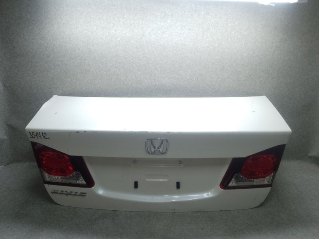 68500-SND-G10ZZ | Крышка багажника HONDA CIVIC 4D 06-11 - Фото 2
