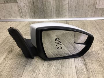 Зеркало прав. FORD FOCUS 10-18
