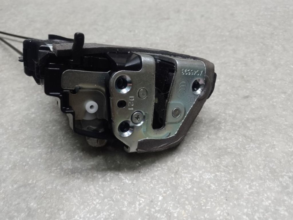 69050-42021 | Замок двері задн. прав. TOYOTA PRIUS C/AQUA 11-14 - Фото 5