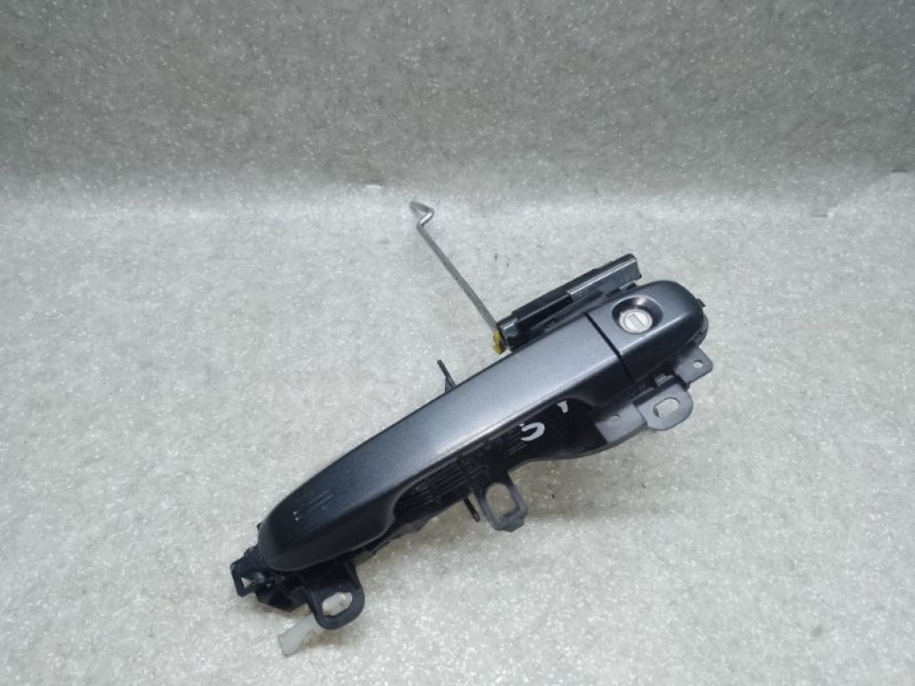 69210-52100-B1 | Ручка двері зовнішня передн. лів. TOYOTA PRIUS C/AQUA 11-14
