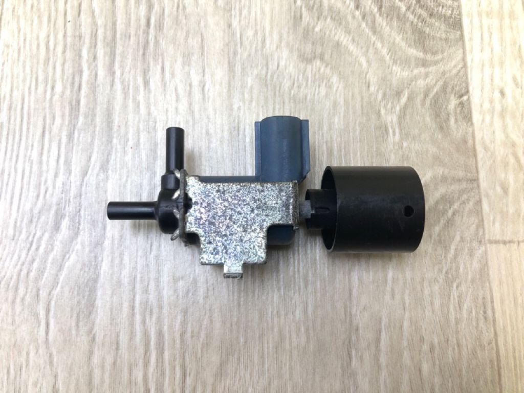 13481-78K00 | Клапан электромагнитный (вакуумный) SUZUKI GRAND VITARA 05-15