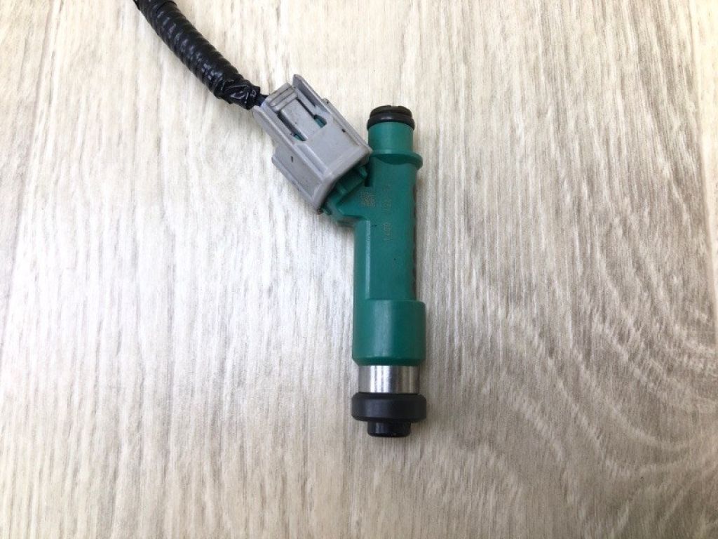 15710-78K00 | Форсунка топливная SUZUKI GRAND VITARA 05-15