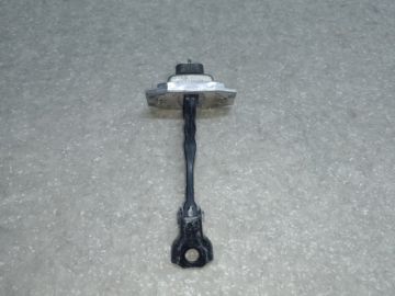 Обмежувач дверей передн. TOYOTA CAMRY 50 12-15