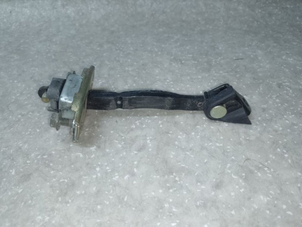 68610-33060 | Ограничитель двери передн. прав. LEXUS ES300 ES330 01-06 - Фото 3