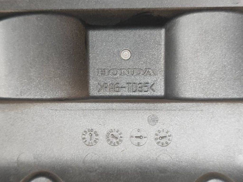 17121-RL5-A00 | Накладка двигуна декоративна ACURA TSX 08-14 - Фото 3