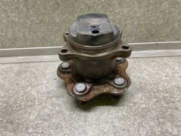 Маточина колеса задн. NISSAN SERENA (C26) 10-16