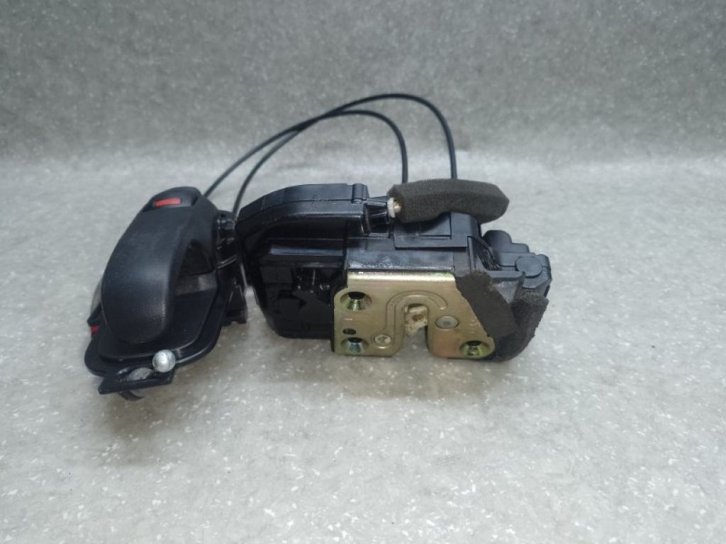 82501-EL00C | Замок двері задн. лів. NISSAN TIIDA/VERSA C11 04-11