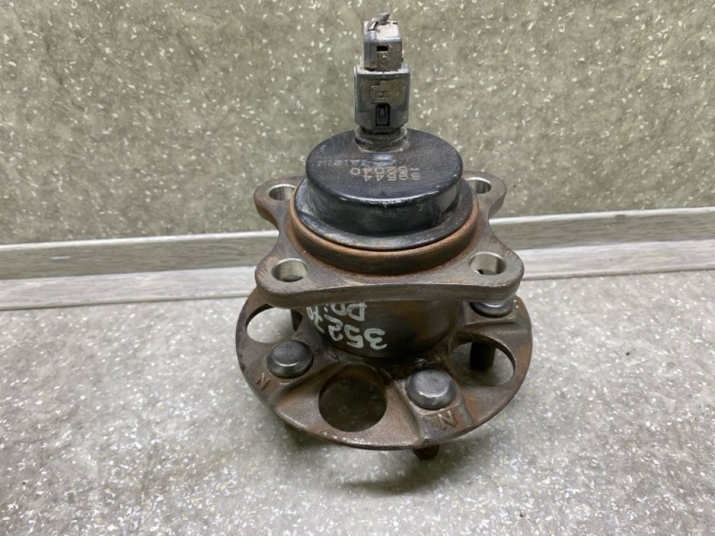 42450-47040 | Ступица задн. TOYOTA PRIUS - 30 09-17