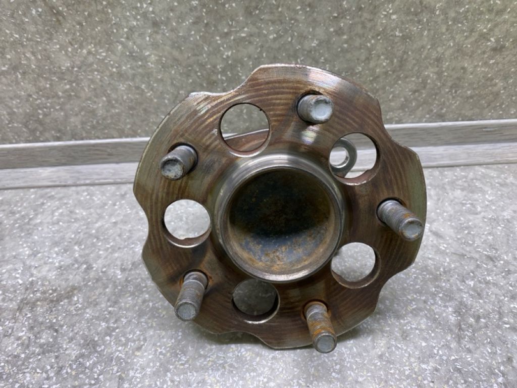 42450-47050 | Маточина колеса задн. TOYOTA PRIUS PLUS 11-14 - Фото 4