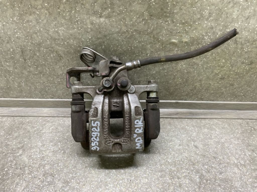 58230-3X300 | Супорт гальмівний задн. прав. HYUNDAI ELANTRA MD 10-15