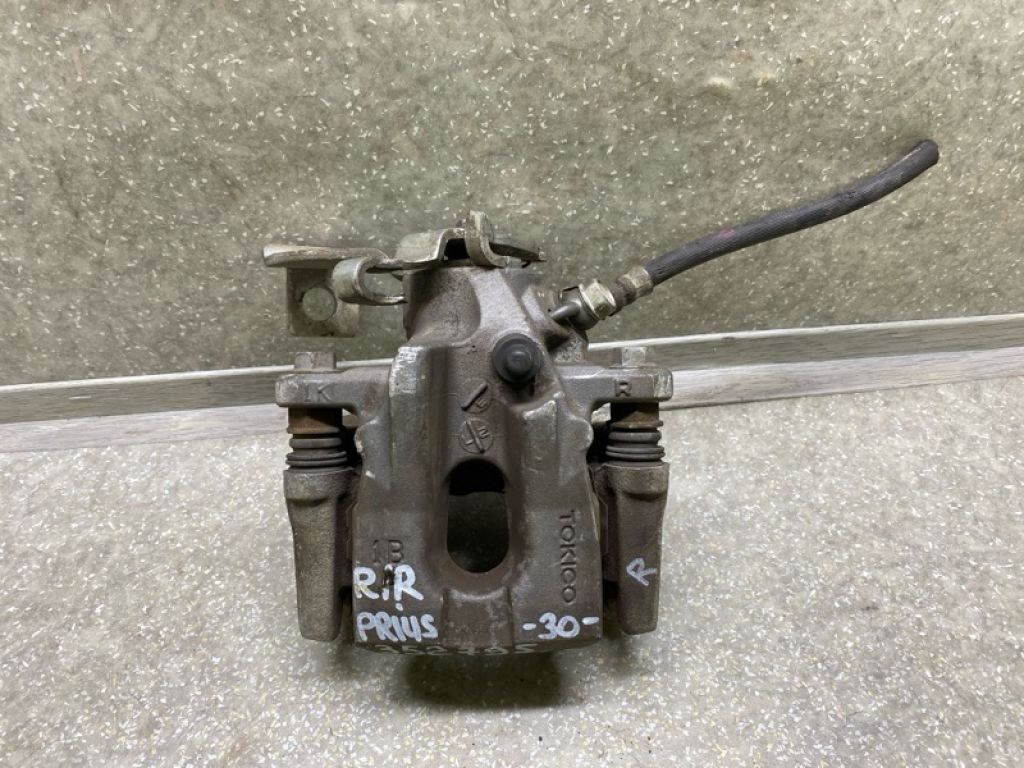 47830-12151 | Суппорт тормозной задн. прав. TOYOTA PRIUS - 30 09-17