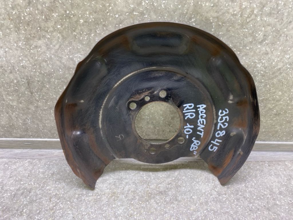 58390-1R100 | Захист гальмівного диска прав. HYUNDAI ACCENT RB 10-