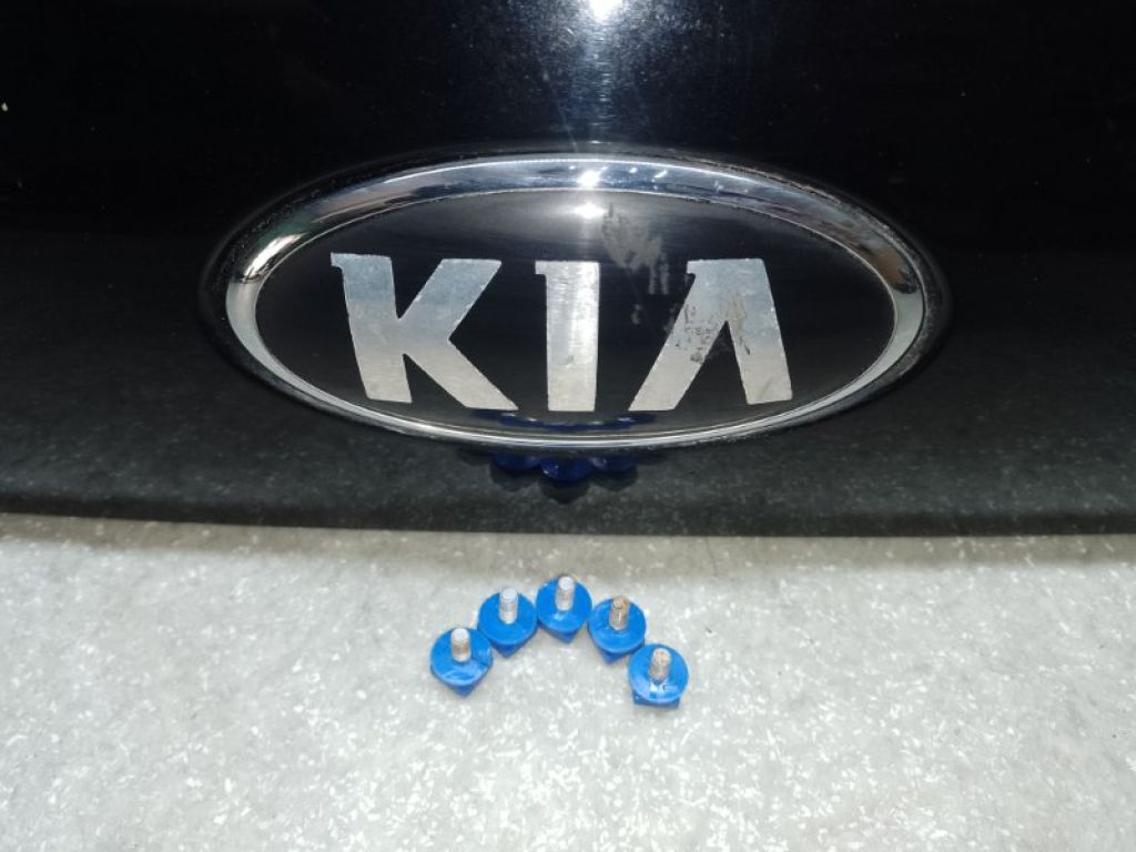 87371-C6000 | накладка кришки багажника KIA SORENTO UM 14- - Фото 2