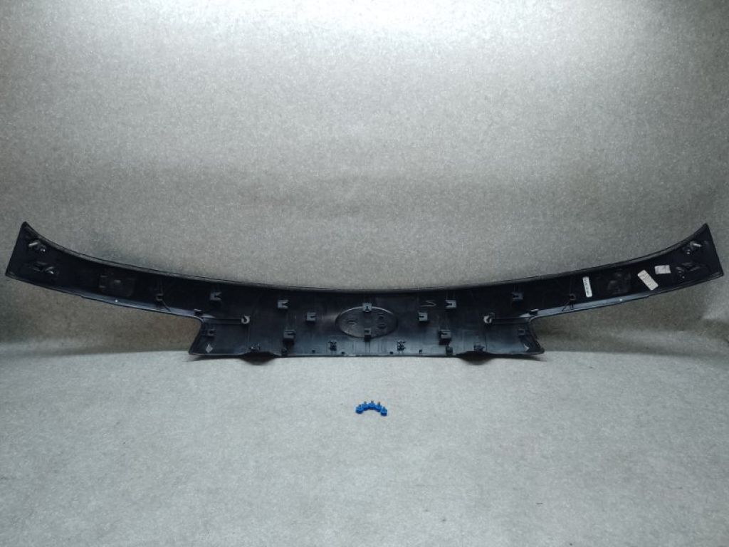 87371-C6000 | накладка кришки багажника KIA SORENTO UM 14- - Фото 3