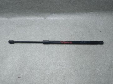 Амортизатор крышки багажника лев. KIA SORENTO UM 14-