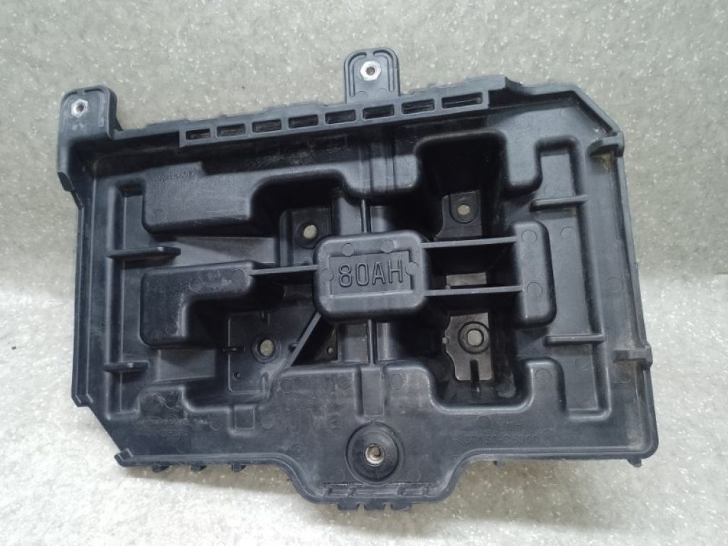 37150-C6000 | Полиця акумулятора KIA SORENTO UM 14-