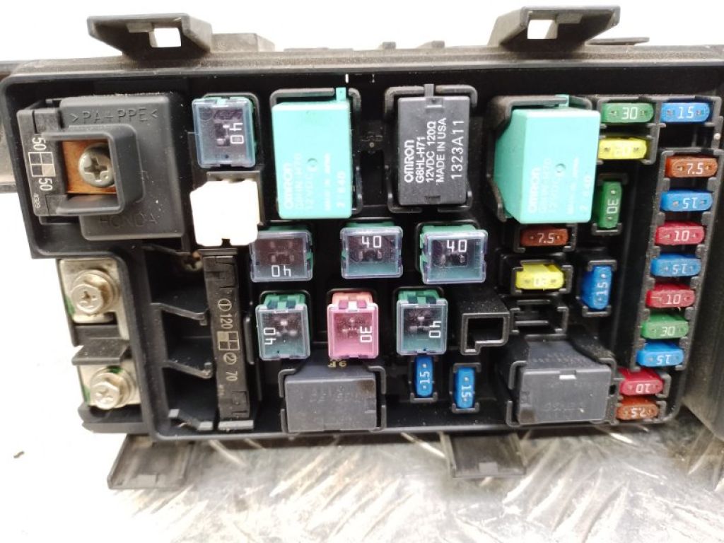 38250-SJA-A01 | Блок предохранителей моторный отсек HONDA LEGEND 04-13 - Фото 7