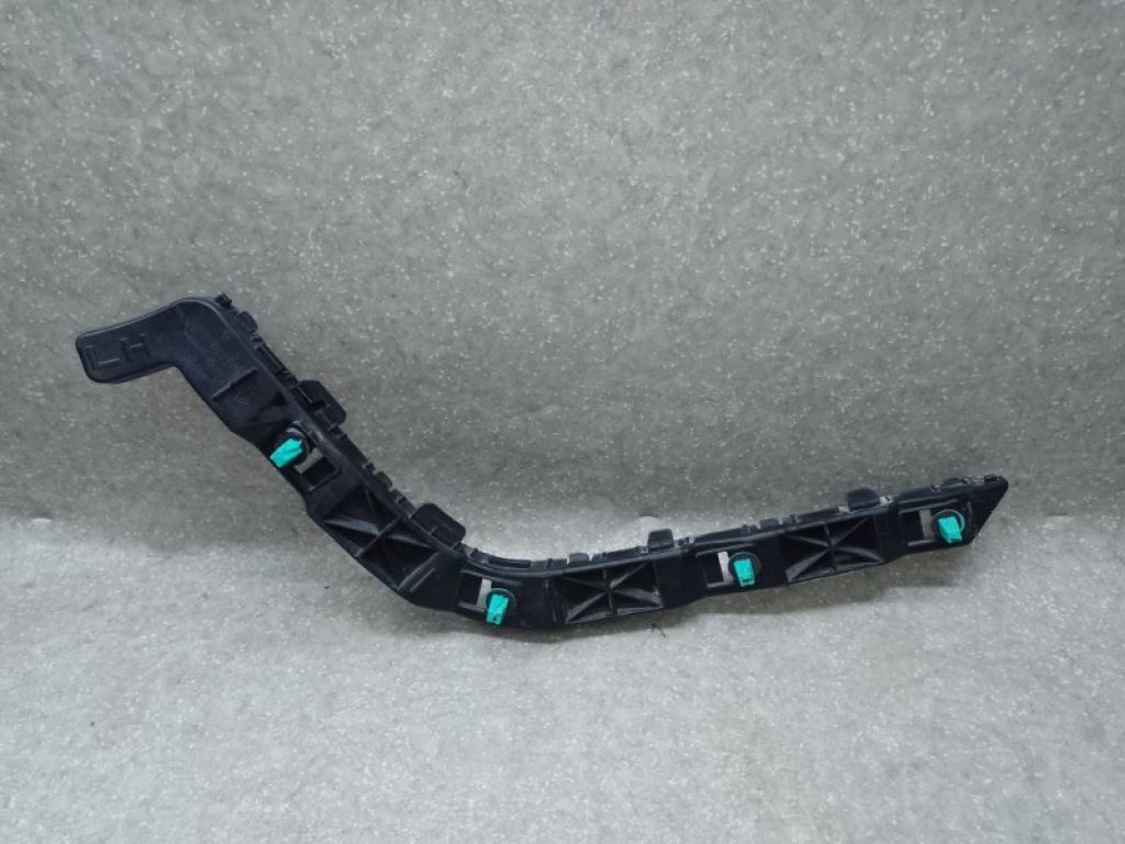 86661-C6000 | Кронштейн заднього бампера лів. KIA SORENTO UM 14-