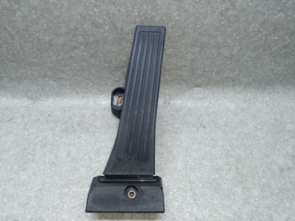 32700-C6110 | Педаль газу KIA SORENTO UM 14-