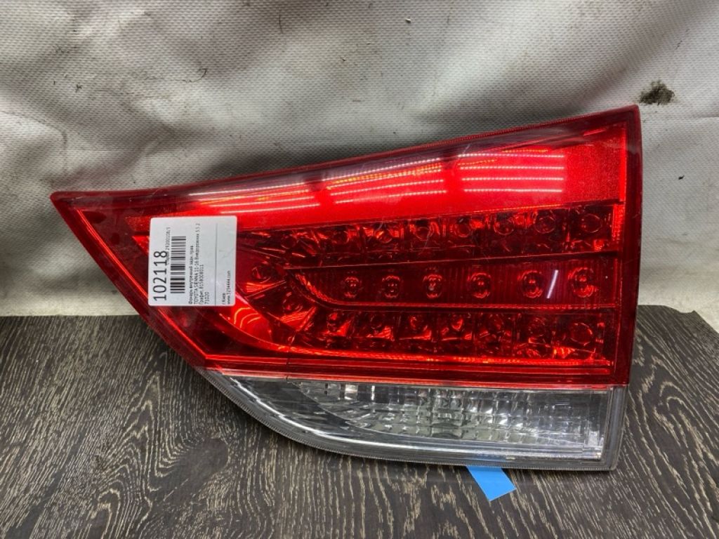 81580-08011 | Фонарь внутренний задн. прав. TOYOTA SIENNA 11-16