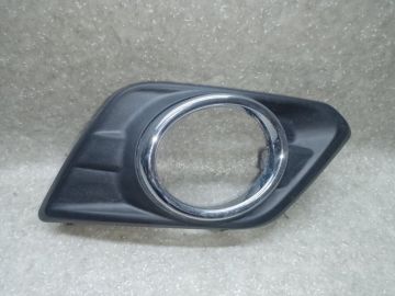 Накладка противотуманной фары прав. NISSAN X-TRAIL/ROGUE T32 13-20