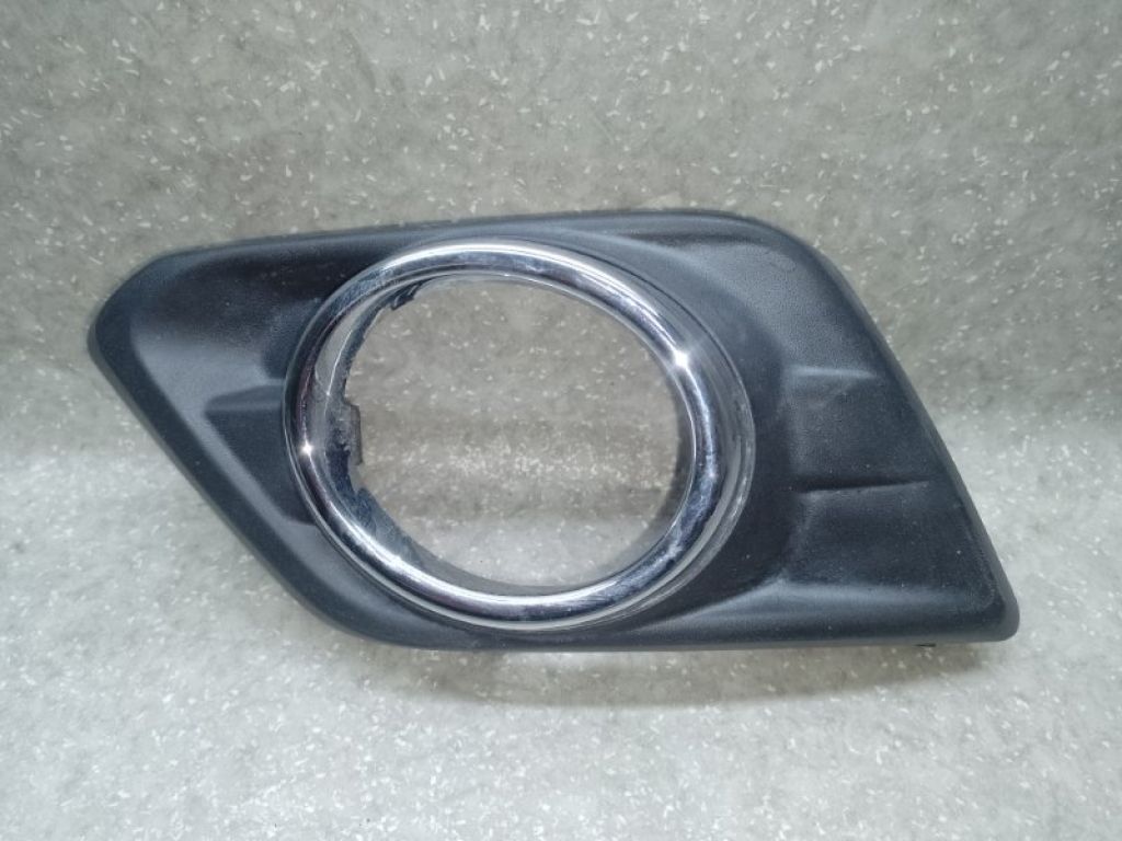 62257-4BA0B | Накладка противотуманной фары лев. NISSAN X-TRAIL/ROGUE T32 13-20