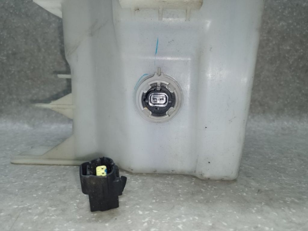 98620-C6000 | Бачок омывателя KIA SORENTO UM 14- - Фото 2