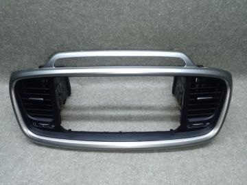 Накладка торпедо під магнітолу KIA SORENTO UM 14-