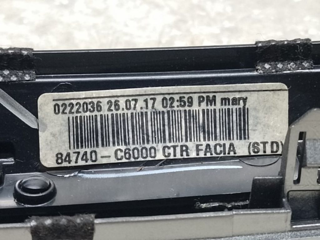 84740C-6000F55 | Накладка торпедо під магнітолу KIA SORENTO UM 14- - Фото 5