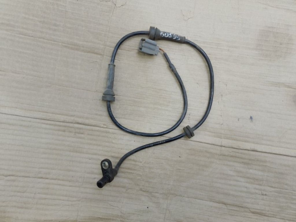 47900-3NA0A | Датчик ABS задн. лів. NISSAN LEAF 10-17