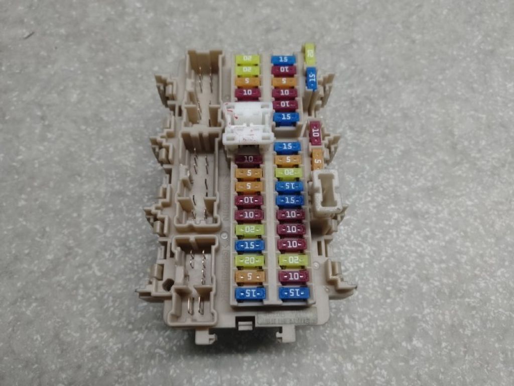 24350-4CL0B | Блок запобіжників салон NISSAN X-TRAIL/ROGUE T32 13-20