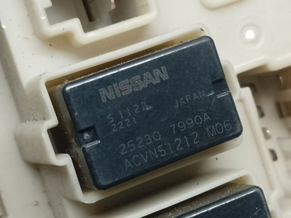 24350-4CL0B | Блок запобіжників салон NISSAN X-TRAIL/ROGUE T32 13-20 - Фото 3