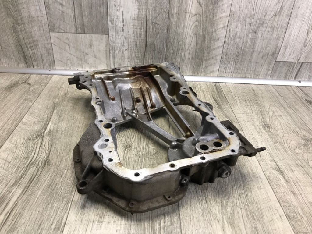 12111-31150 | Піддон двигуна TOYOTA SIENNA 11-16 - Фото 3