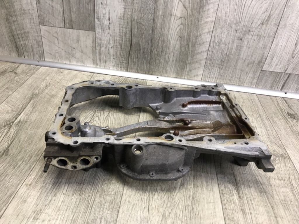 12111-31150 | Піддон двигуна TOYOTA SIENNA 11-16 - Фото 4