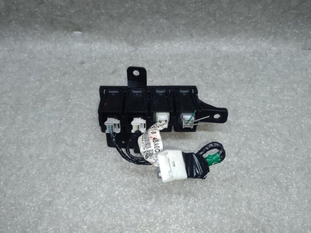 25145-4BA0A | Блок кнопок консолі NISSAN X-TRAIL/ROGUE T32 13-20 - Фото 2