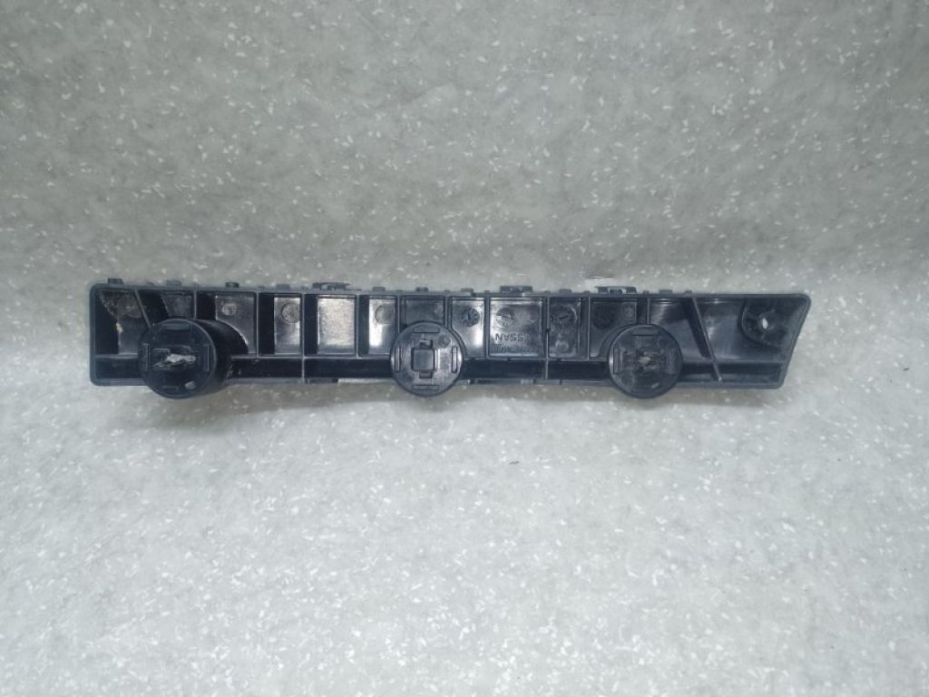 62222-4BA0A | Кронштейн переднього бампера (на крилі) прав. NISSAN X-TRAIL/ROGUE T32 13-20 - Фото 2