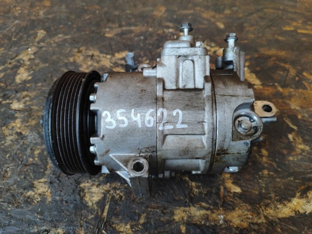 95200-76KA1 | Компресор кондиціонера SUZUKI KIZASHI 09-14
