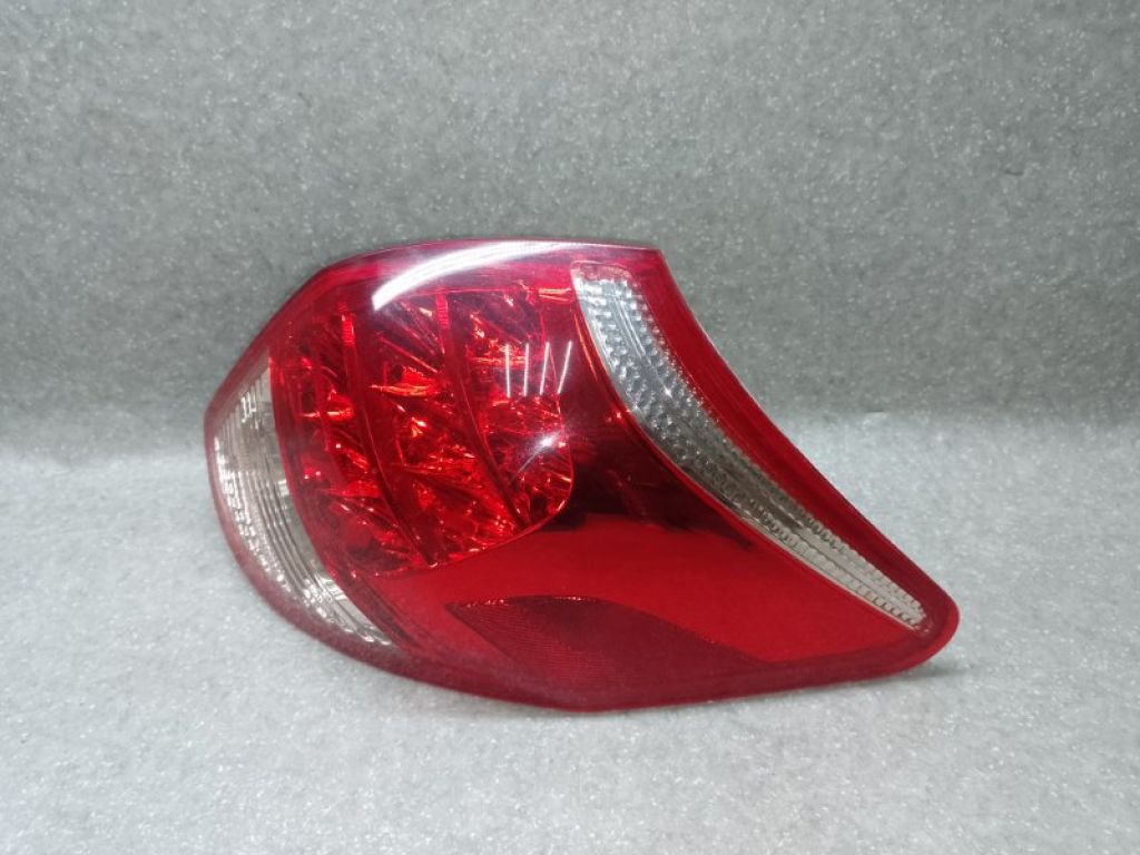 81551-42100 | Фонарь наружный прав. TOYOTA RAV4 05-12 - Фото 2