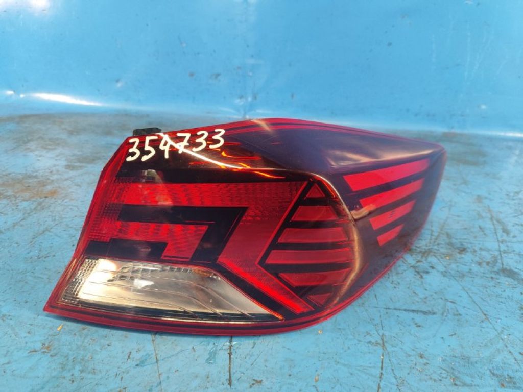 92402f2510 | Ліхтар зовнішній прав. HYUNDAI ELANTRA AD 16-