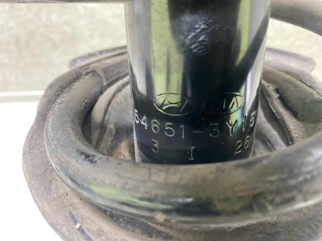 54651-3Y151 | Амортизатор передн. лев. HYUNDAI ELANTRA MD 10-15 - Фото 4