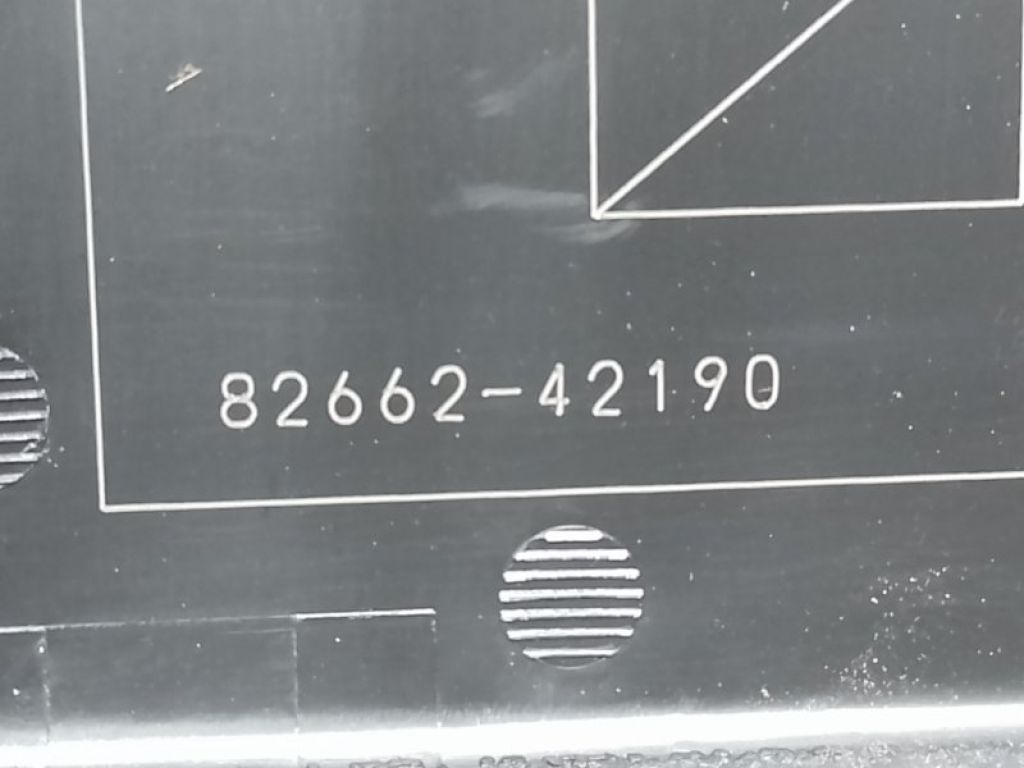 82742-42030 | Блок запобіжників моторний відсік прав. TOYOTA RAV4 05-12 - Фото 6