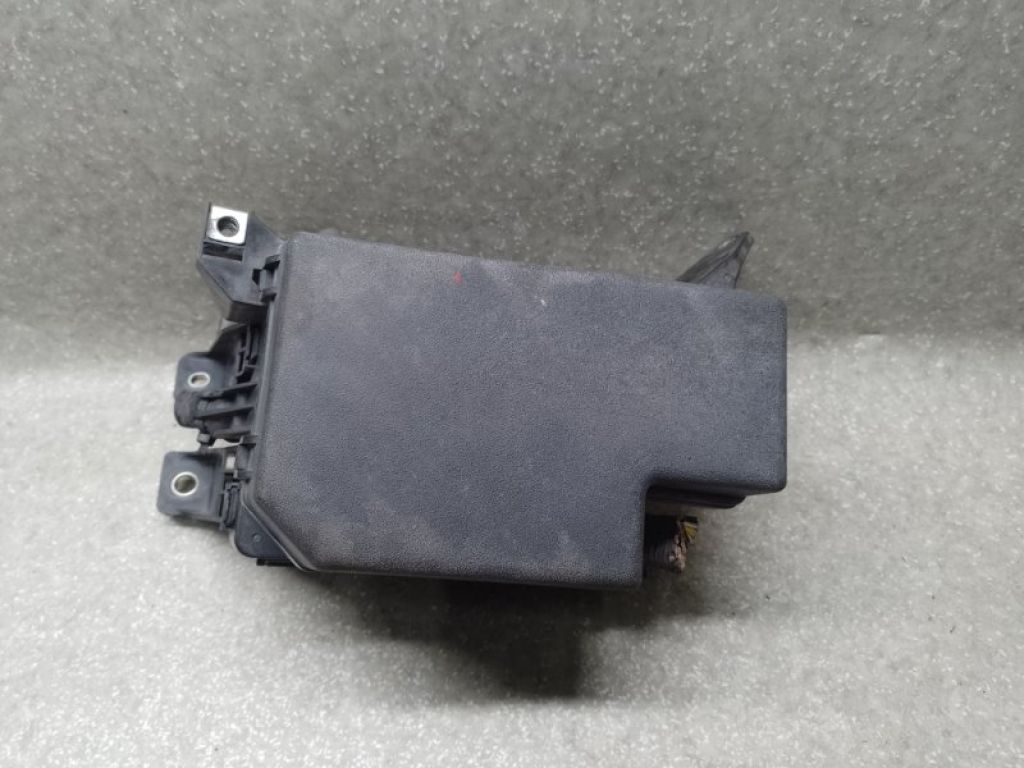 82741-42010 | Блок запобіжників моторний відсік лів. TOYOTA RAV4 05-12 - Фото 7